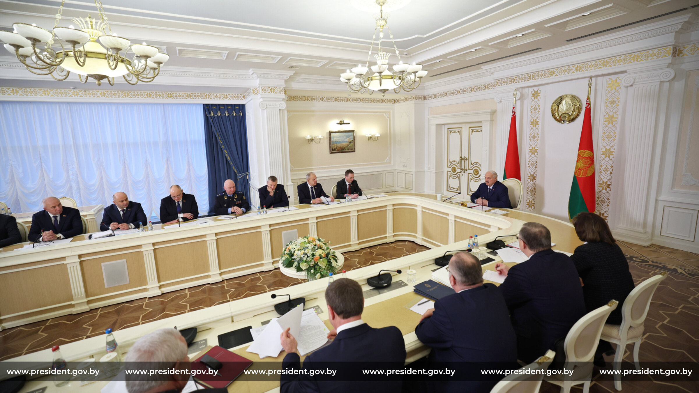 Александр Лукашенко собрал совещание с руководством Совета Министров