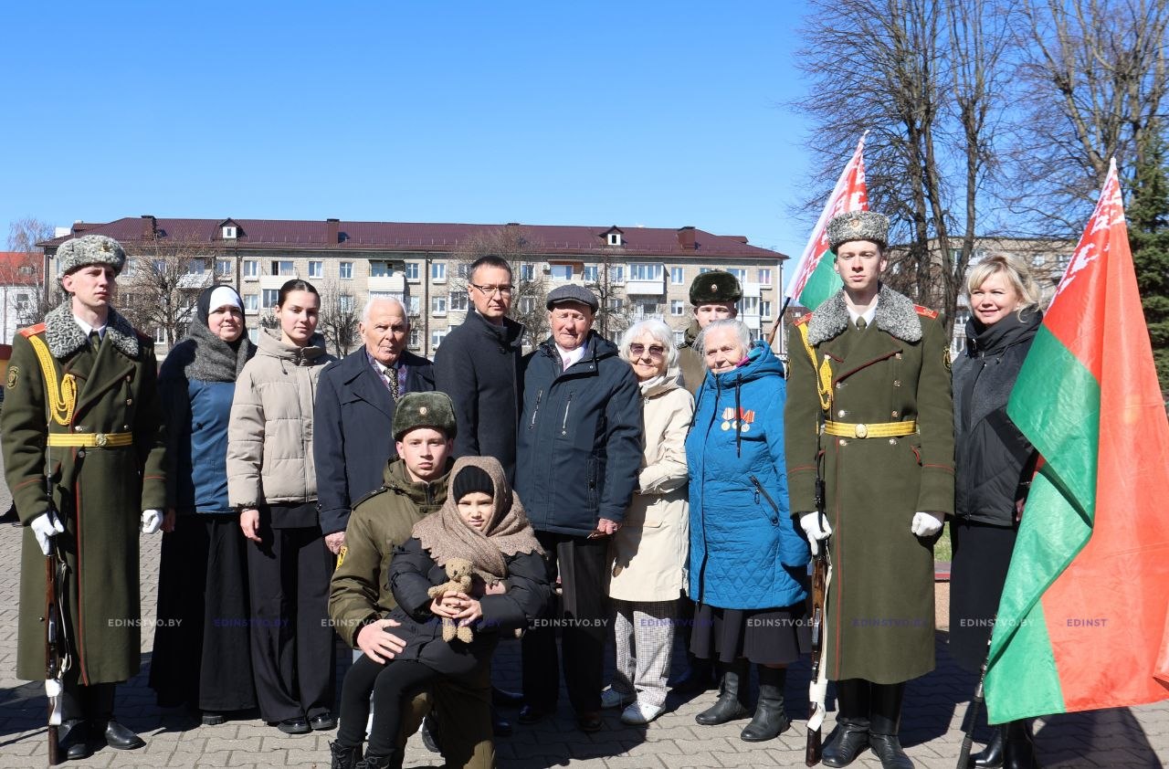 Накануне Международного дня освобождения узников фашистских концлагерей вБорисове прошел митинг