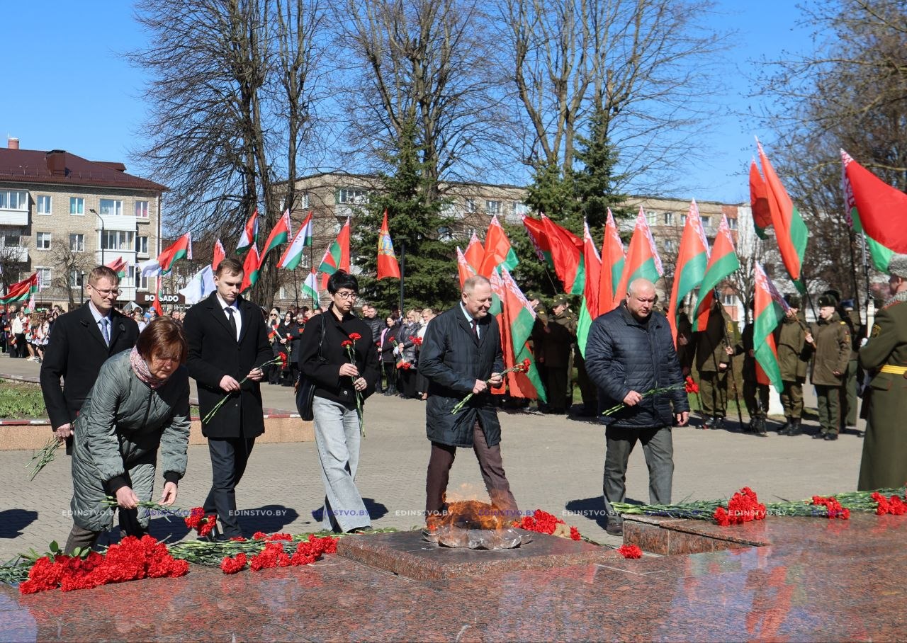 Накануне Международного дня освобождения узников фашистских концлагерей вБорисове прошел митинг