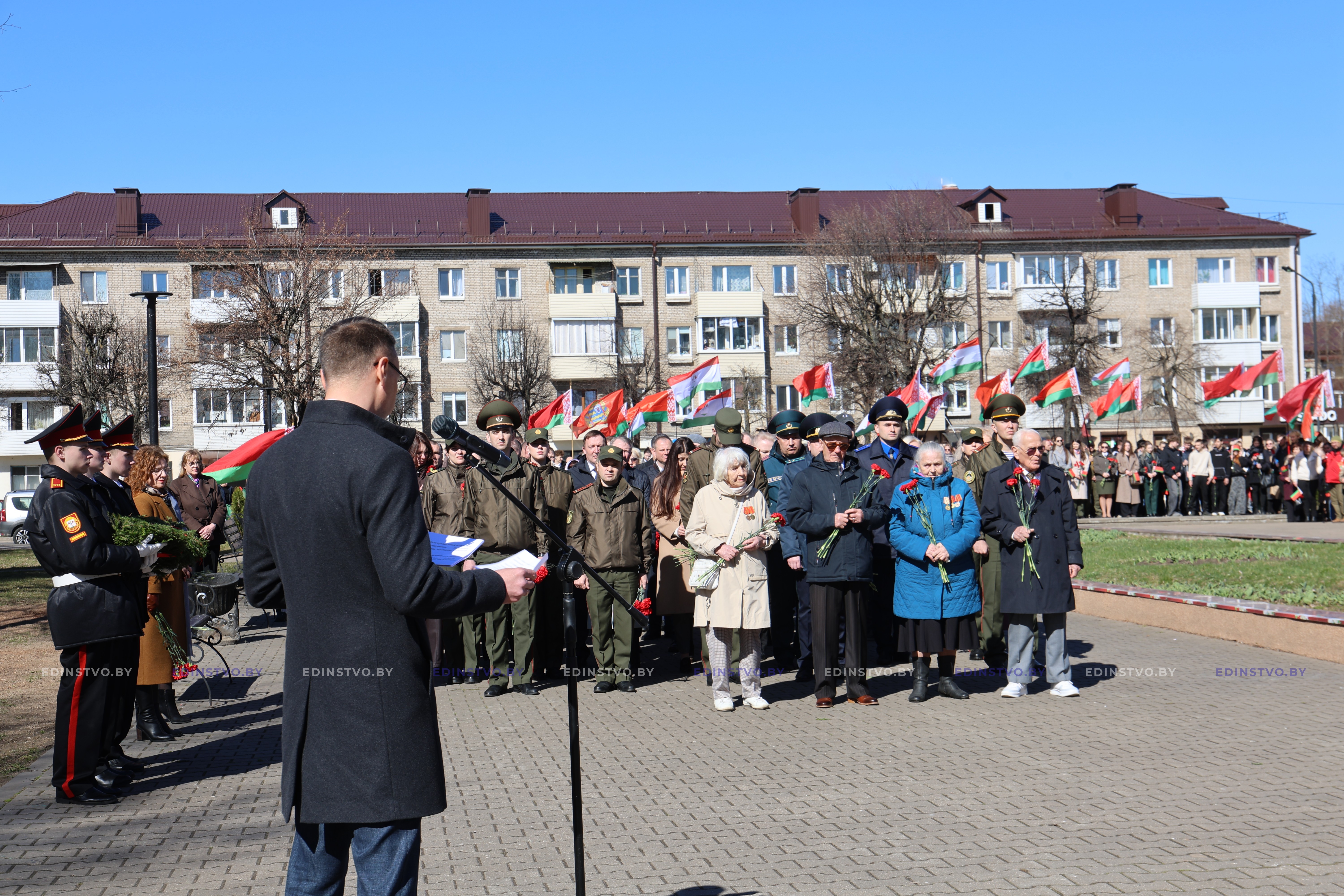 Накануне Международного дня освобождения узников фашистских концлагерей вБорисове прошел митинг