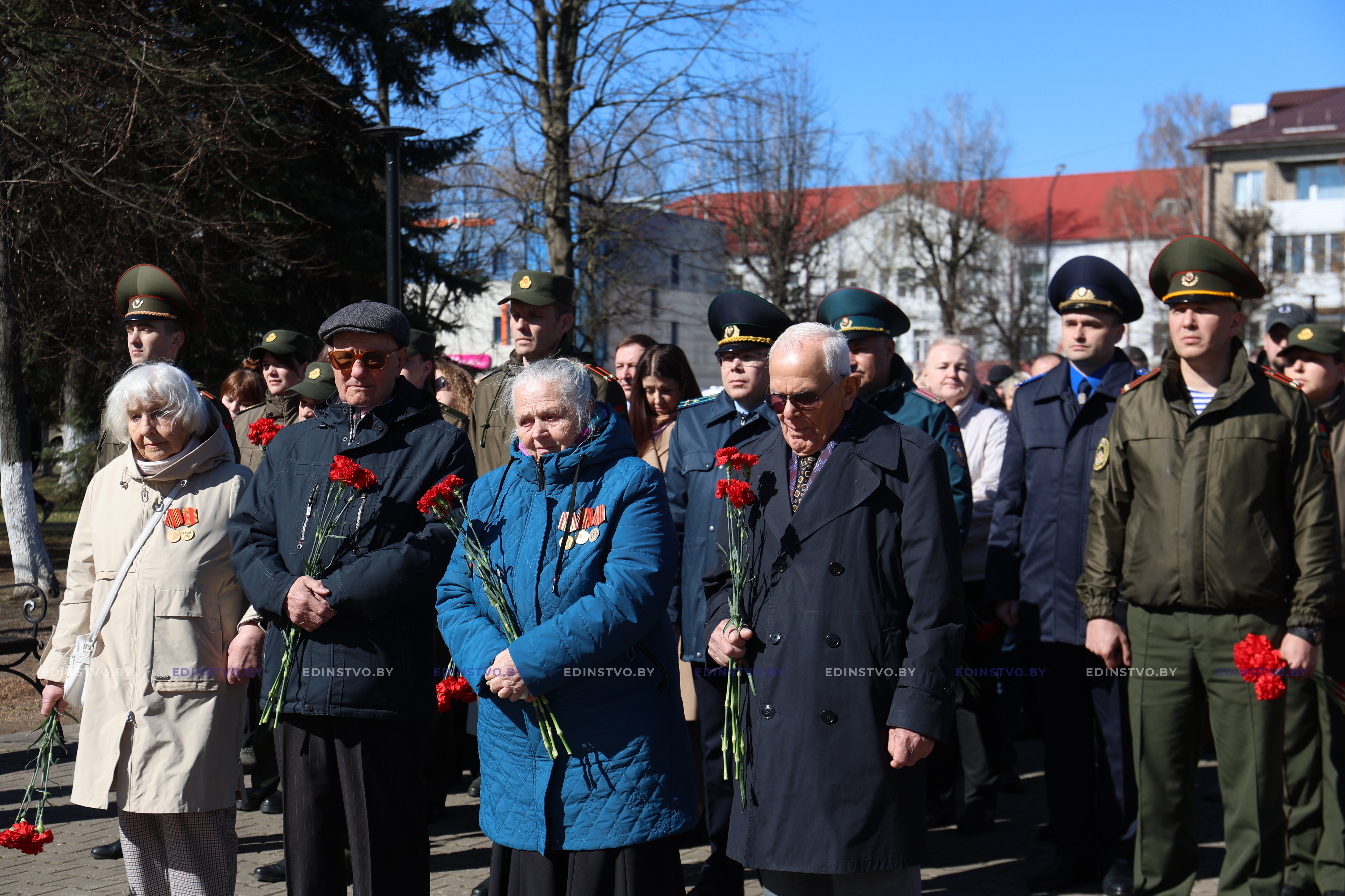 Накануне Международного дня освобождения узников фашистских концлагерей вБорисове прошел митинг