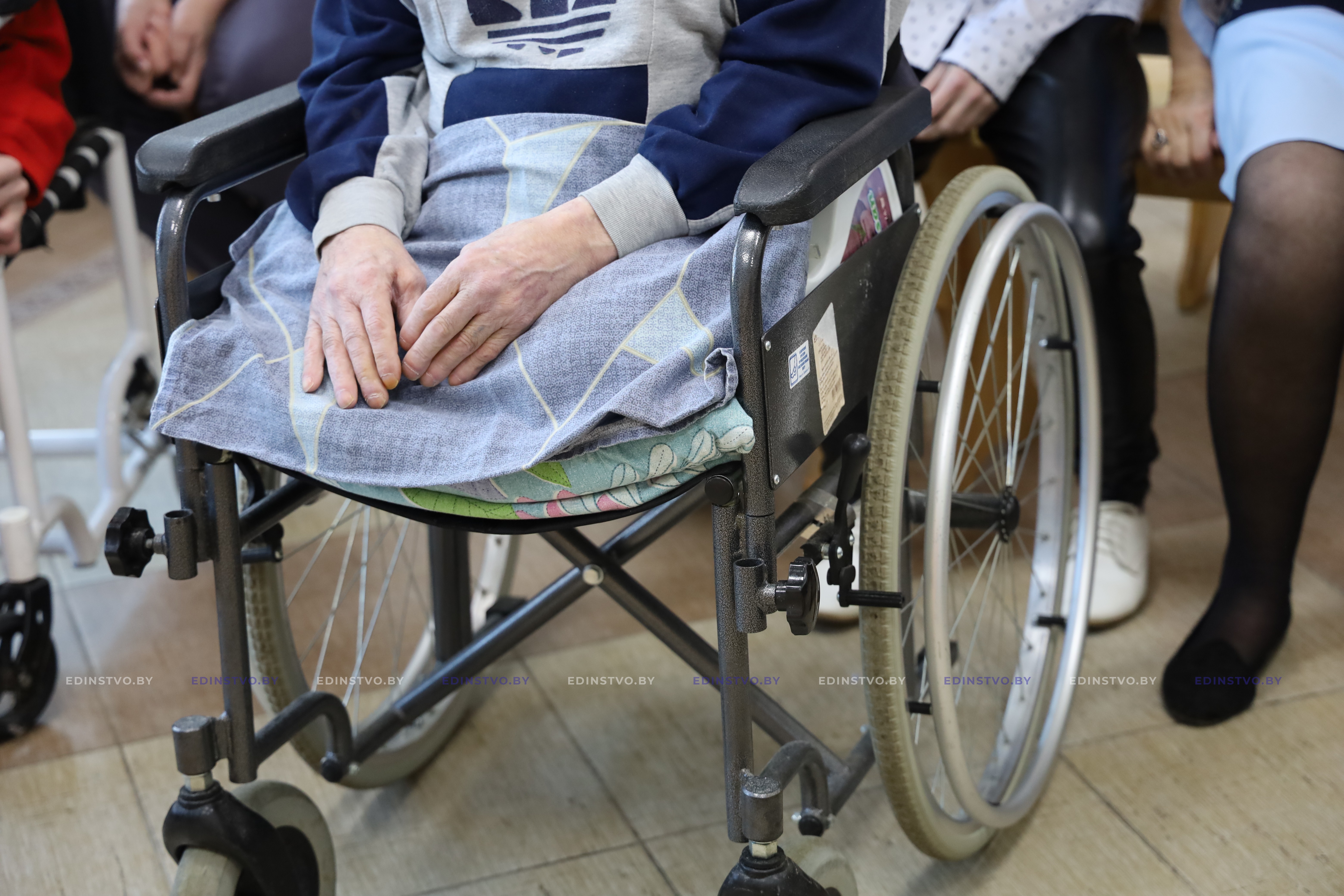 Поделиться теплом: Борисовский район присоединился к акции «Подари радостьближнему»