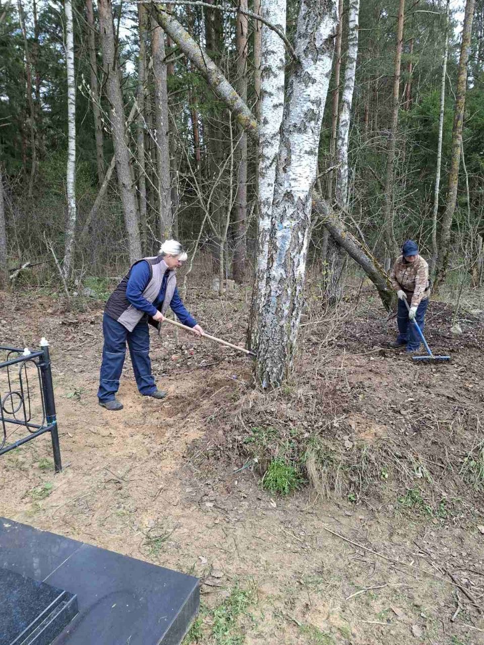 Кем и как наводится порядок на кладбищах Борисовщины