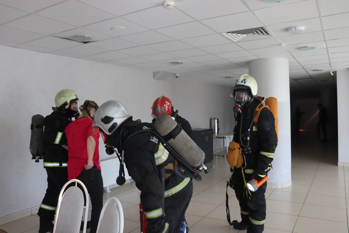 Проверочные тактико-специальные учения спасателей прошли сегодня на базе«Борисов — Арены»