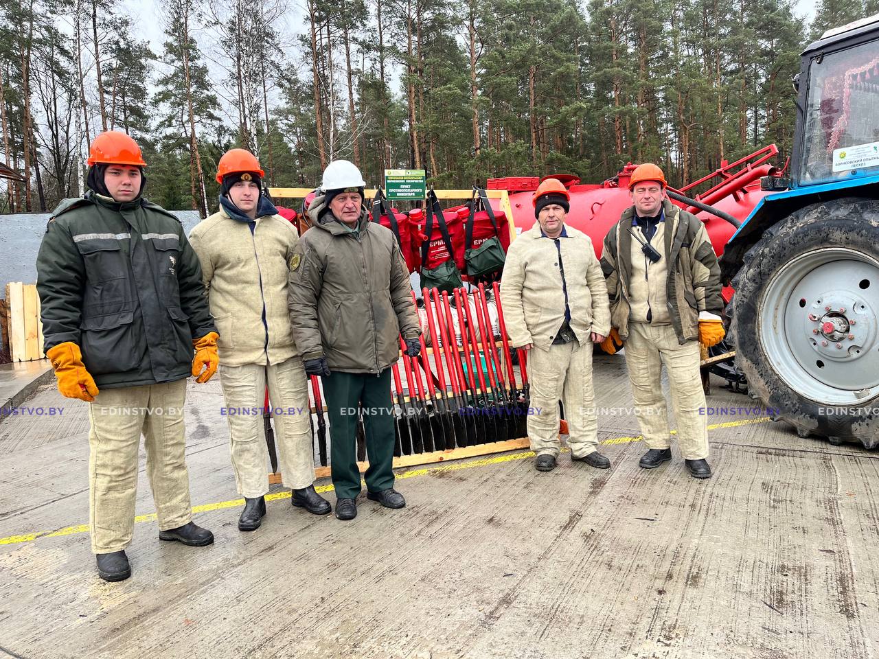 К пожароопасному сезону готовы. На Борисовщине состоялся смотр готовностилесопожарных команд и бригад